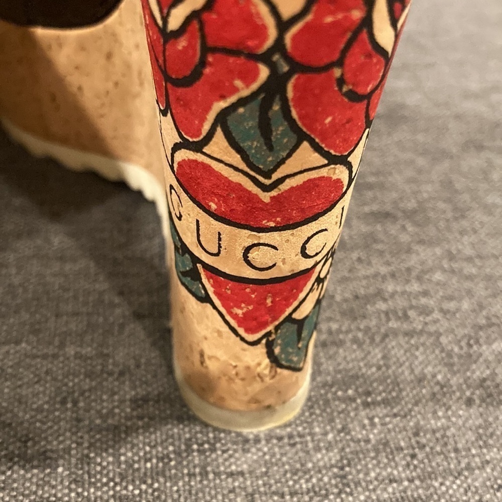 GUCCI KID SCAMOS/SUGHERO/TATTOO CUOR NATURALE 36+ wedge heel. - Picture 4 of 11